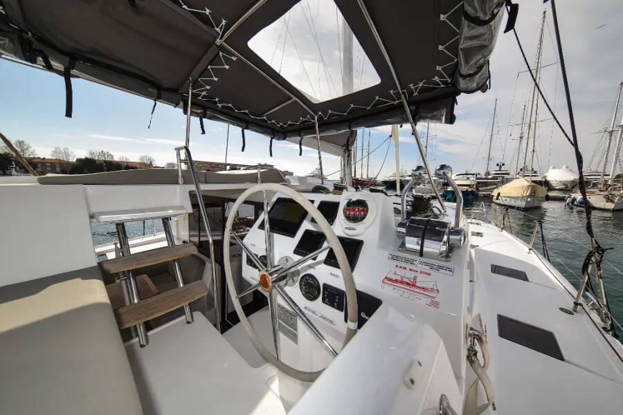 Fountaine Pajot Astrea 42 CLASS