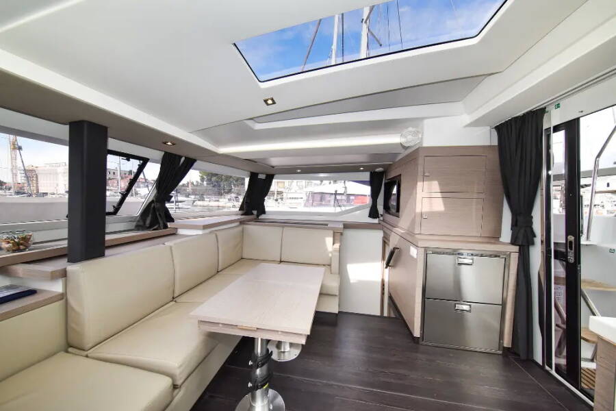 Fountaine Pajot Astrea 42 CLASS