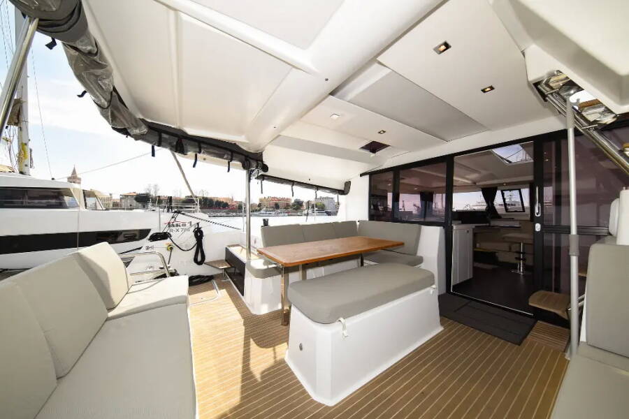 Fountaine Pajot Astrea 42 CLASS