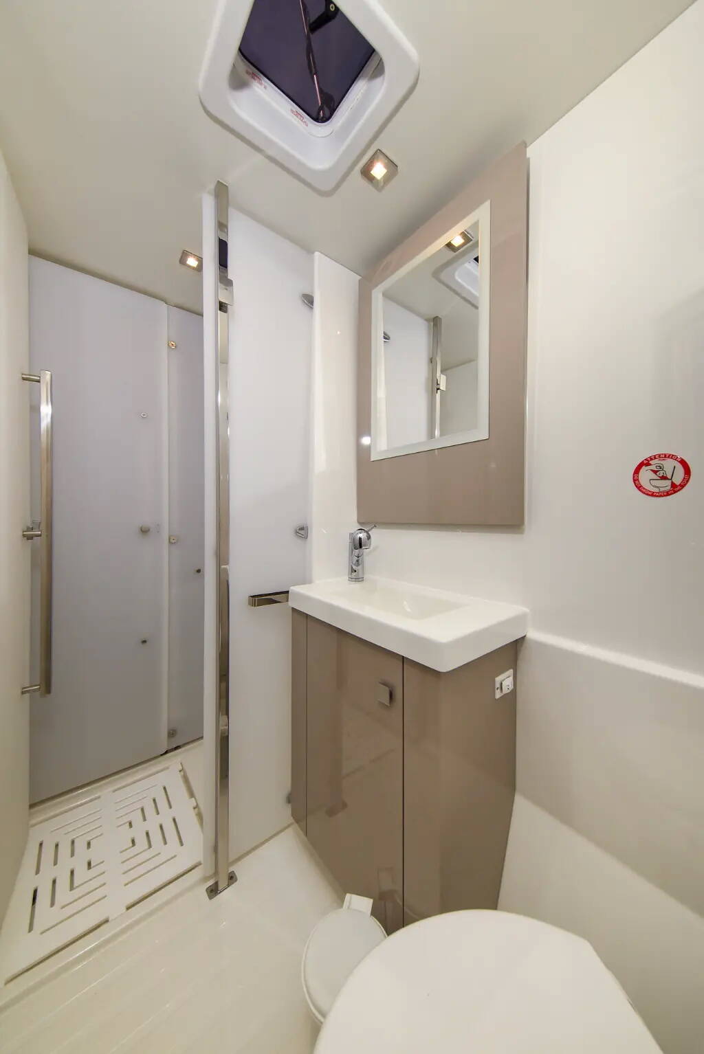 Fountaine Pajot Astrea 42 Le Bart