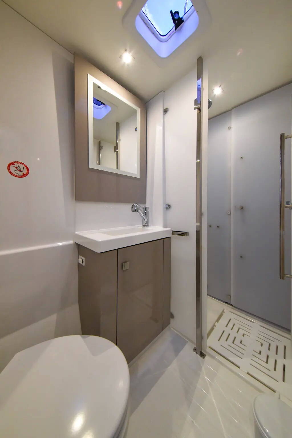 Fountaine Pajot Astrea 42 Le Bart