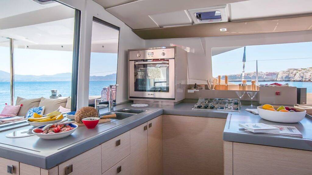 Fountaine Pajot Astrea 42 Rendezvous III