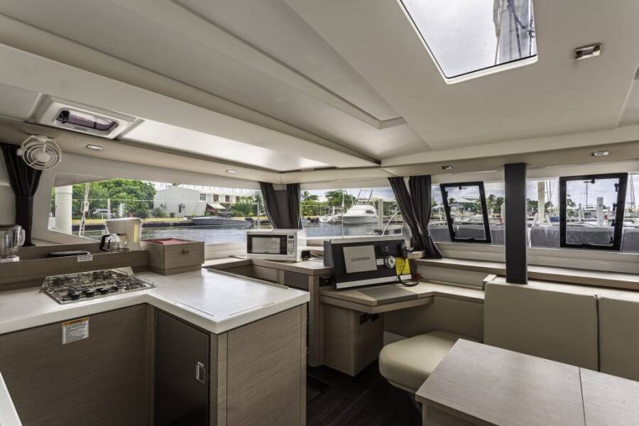 Fountaine Pajot Astrea 42 Pegasus