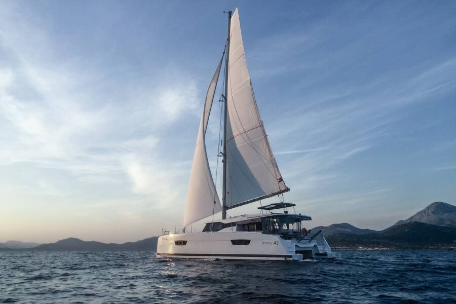 Fountaine Pajot Astrea 42 Wave