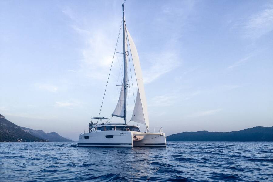 Fountaine Pajot Astrea 42 Wave