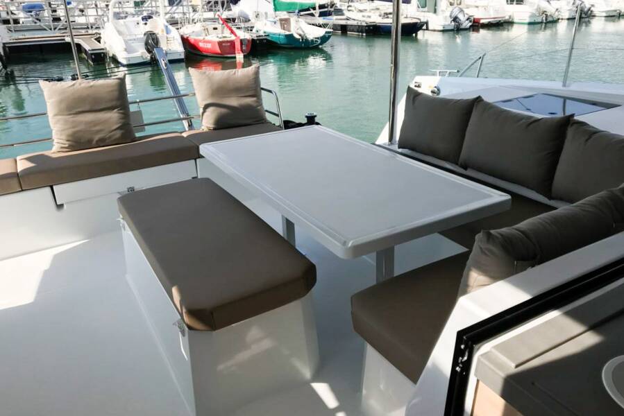 Fountaine Pajot Astrea 42 Wave