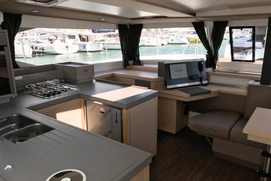 Fountaine Pajot Astrea 42 Wave