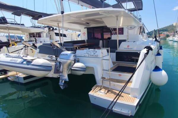 Fountaine Pajot Astrea 42 Crazy Diamond