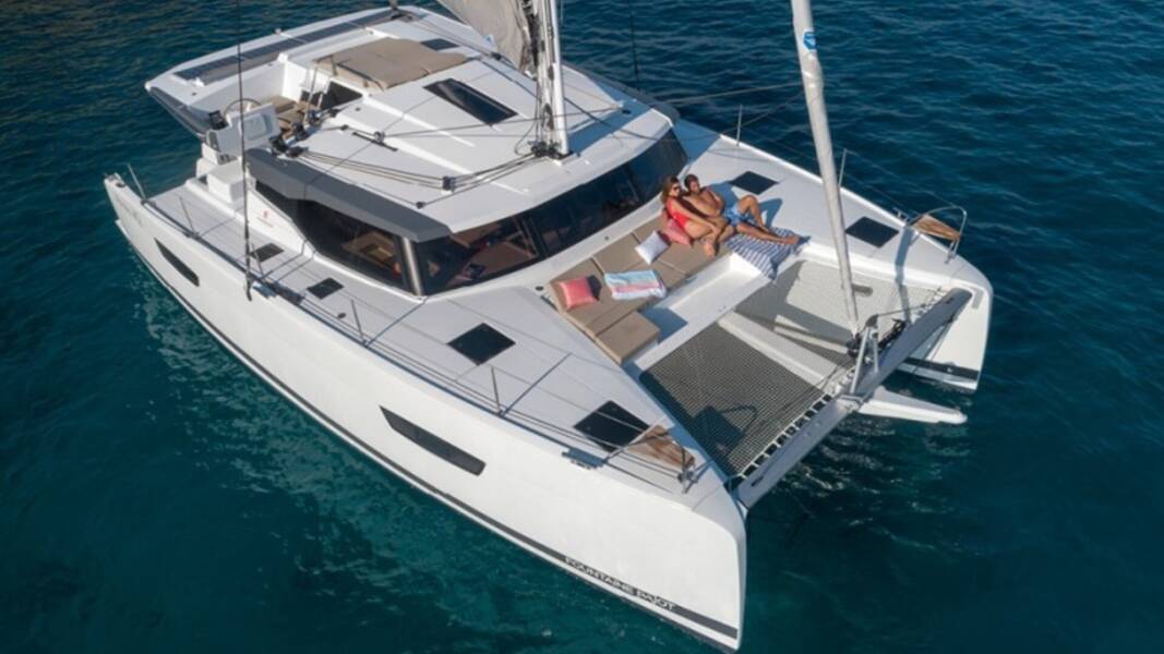 Fountaine Pajot Astrea 42 Satellite