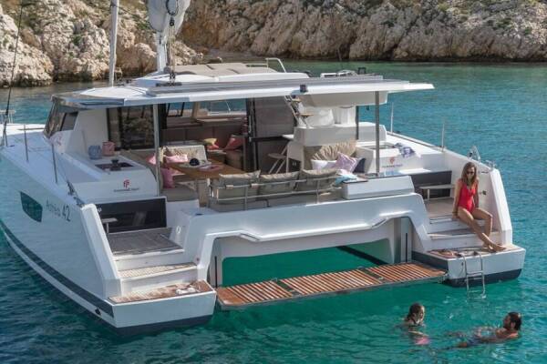 Fountaine Pajot Astrea 42 Rossa