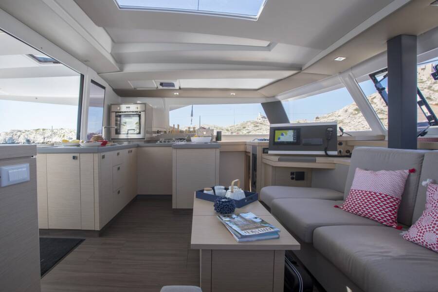 Fountaine Pajot Astrea 42 Rossa