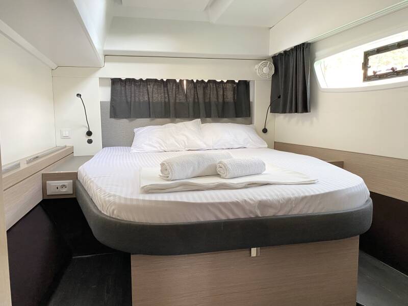 Fountaine Pajot Astrea 42 Osaya