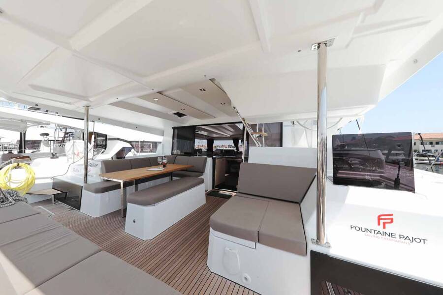 Fountaine Pajot Astrea 42 Bella V