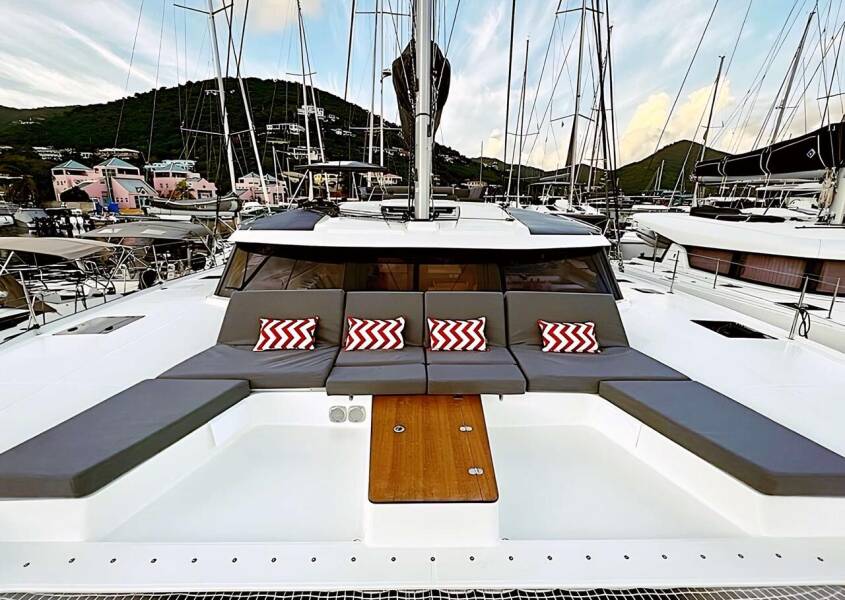 Fountaine Pajot Aura 51 