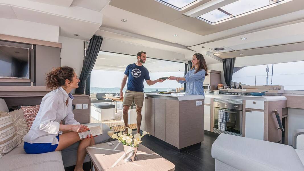 Fountaine Pajot Aura 51 Lune Rae