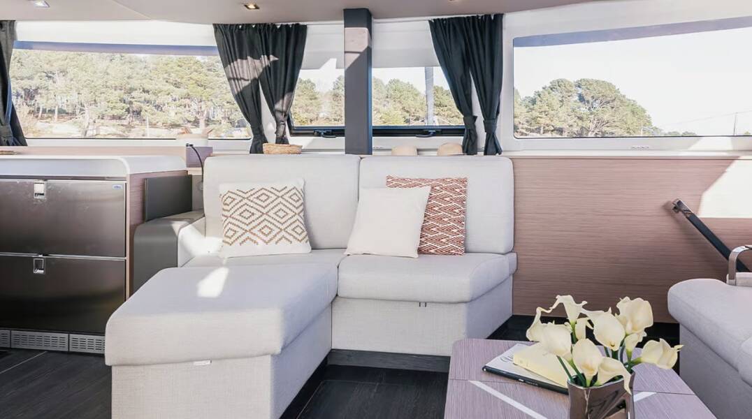 Fountaine Pajot Aura 51 Lune Rae