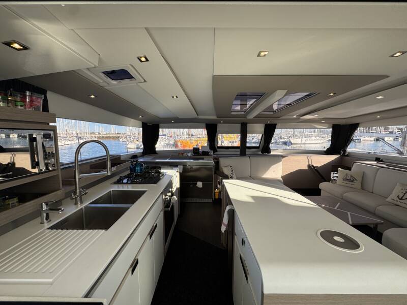 Fountaine Pajot Aura 51 Maeva