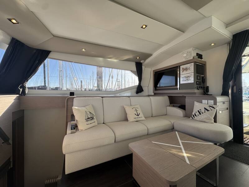 Fountaine Pajot Aura 51 Maeva