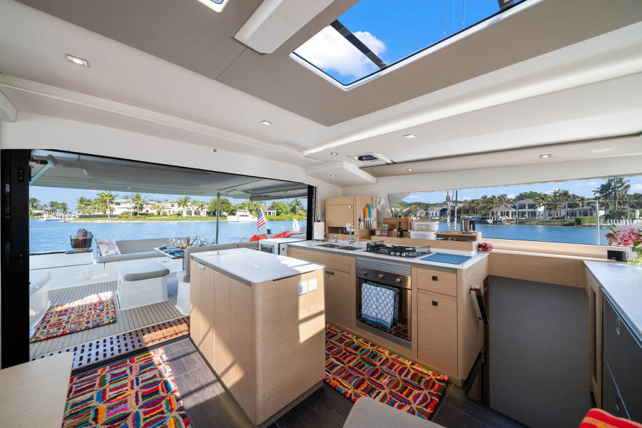 Fountaine Pajot Aura 51 Halcyon