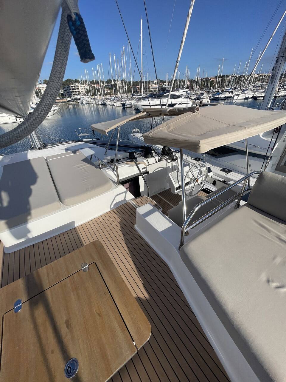 Fountaine Pajot Aura 51 Panthours