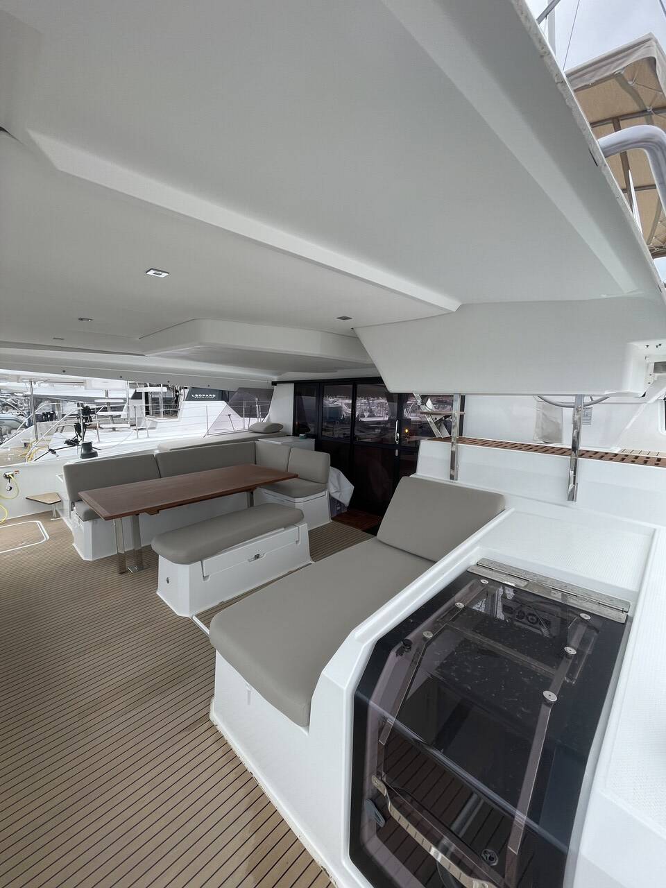 Fountaine Pajot Aura 51 Panthours