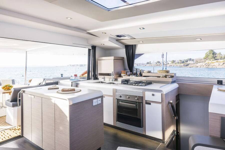Fountaine Pajot Aura 51 The Big Leboatski