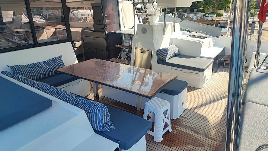 Fountaine Pajot Elba 45 Lalom