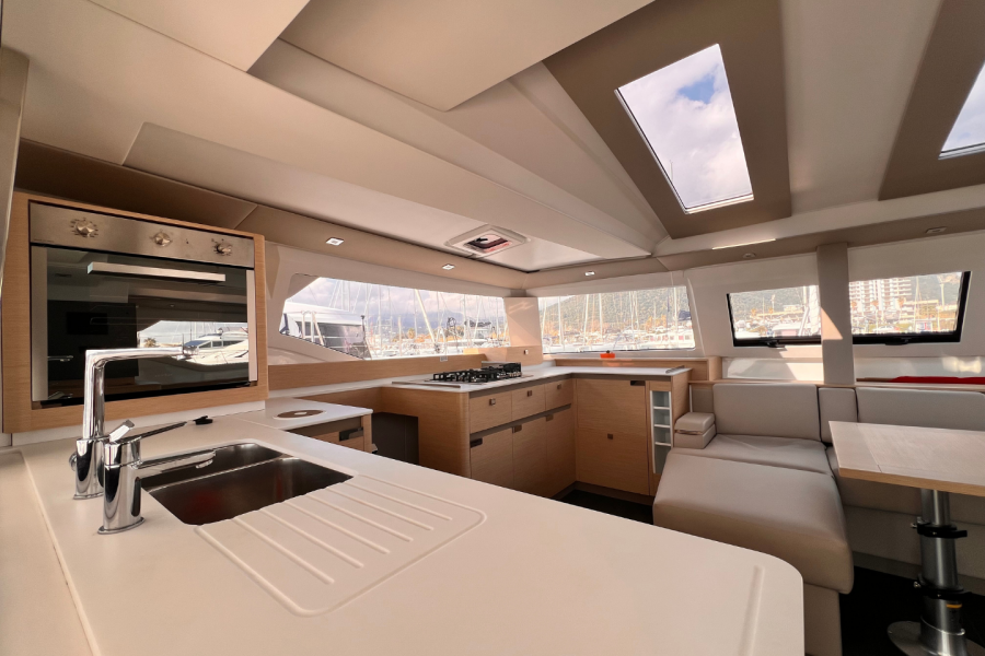 Fountaine Pajot Elba 45 Ruinart