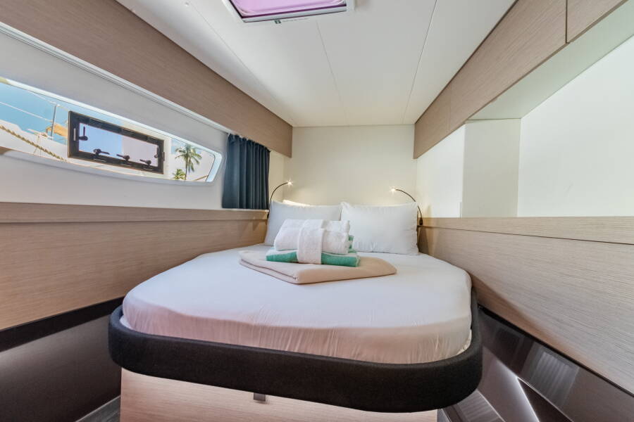 Fountaine Pajot Elba 45 Gelos