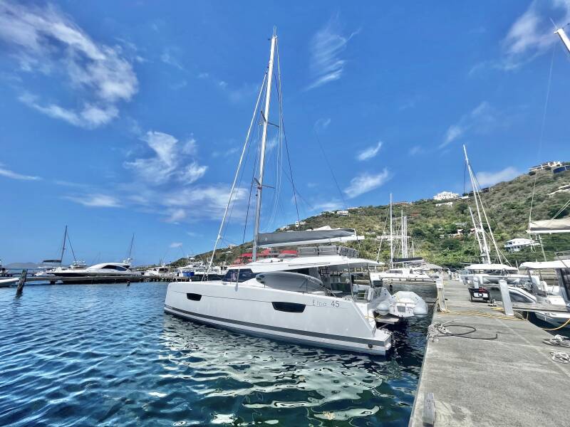 Fountaine Pajot Elba 45 Sea the World