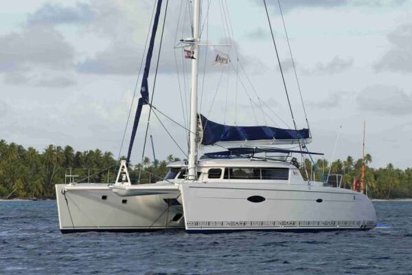 Fountaine Pajot Eleuthera 60 MATA FENUA 