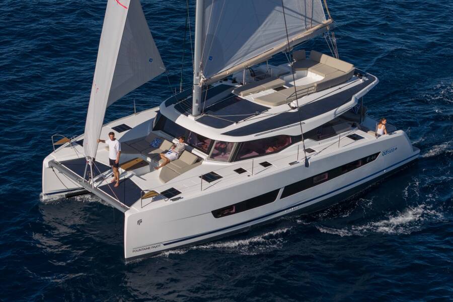 Fountaine Pajot FP 44 Maestro Sailing Luna