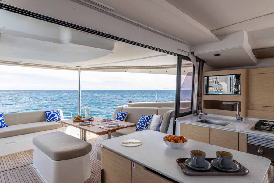 Fountaine Pajot FP 44 Quatuor Makatea