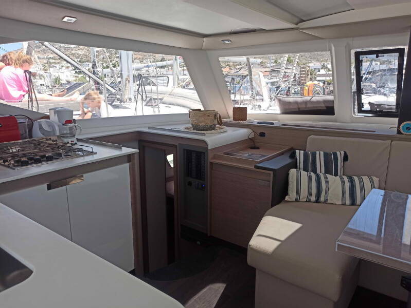 Fountaine Pajot Isla 40 Almiriki