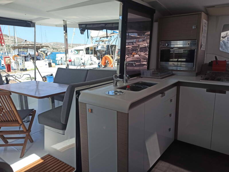 Fountaine Pajot Isla 40 Almiriki