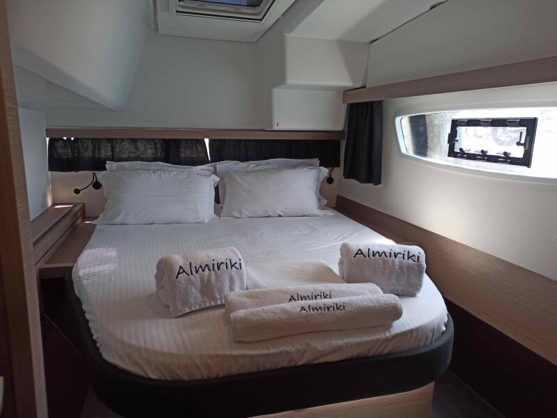 Fountaine Pajot Isla 40 Almiriki