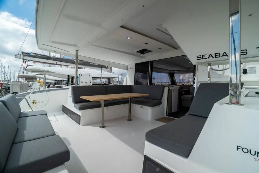 Fountaine Pajot Isla 40 Seabaris