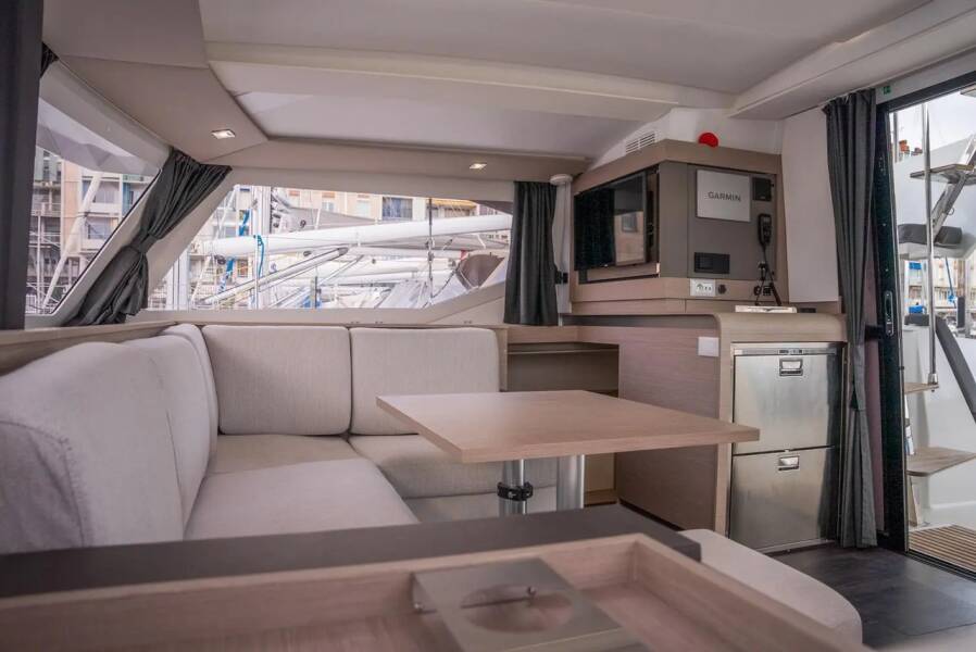 Fountaine Pajot Isla 40 Seabaris