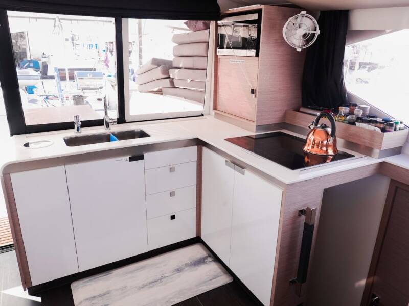 Fountaine Pajot Isla 40 Pizza My Heart