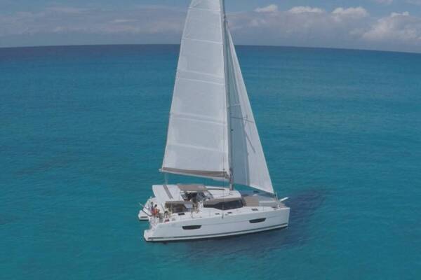 Fountaine Pajot Isla 40 One of Us