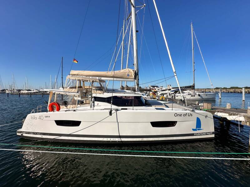 Fountaine Pajot Isla 40 One of Us