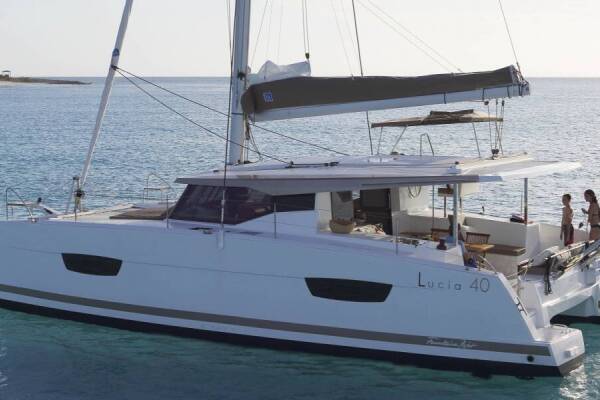 Fountaine Pajot Lucia 40 Fortuna