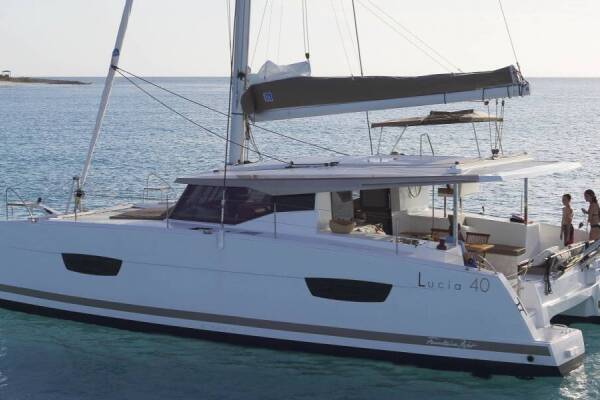 Fountaine Pajot Lucia 40 E.S. II