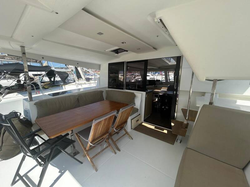 Fountaine Pajot Lucia 40 Valeriia