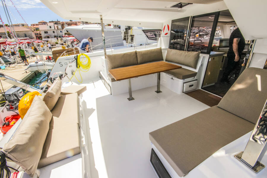 Fountaine Pajot Lucia 40 Valeriia