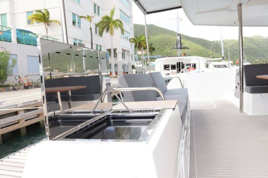 Fountaine Pajot Saba 50 Serenata