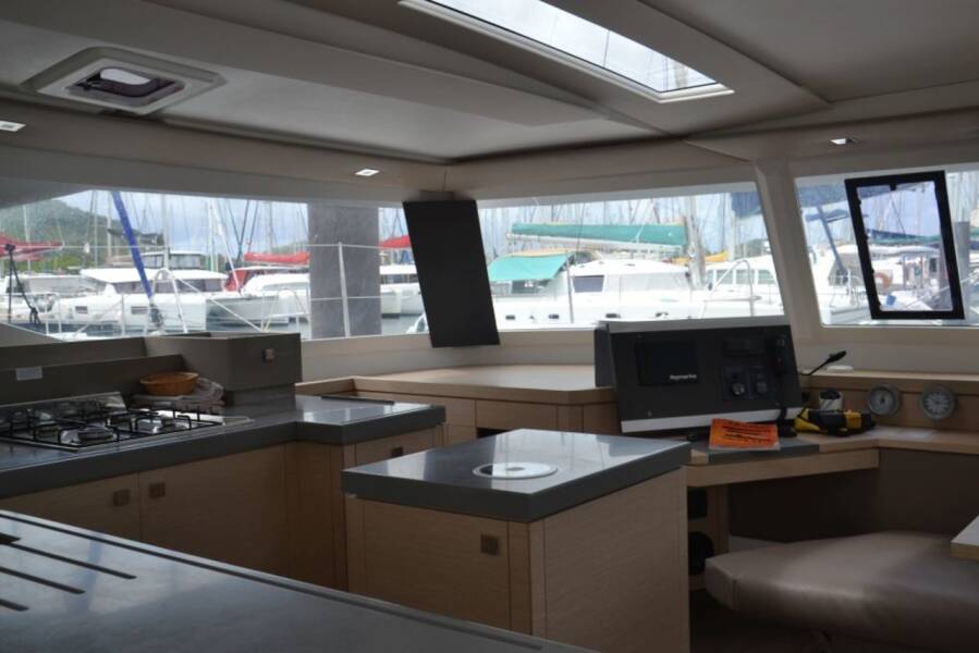 Fountaine Pajot Saona 47 Quintet PENFRET 