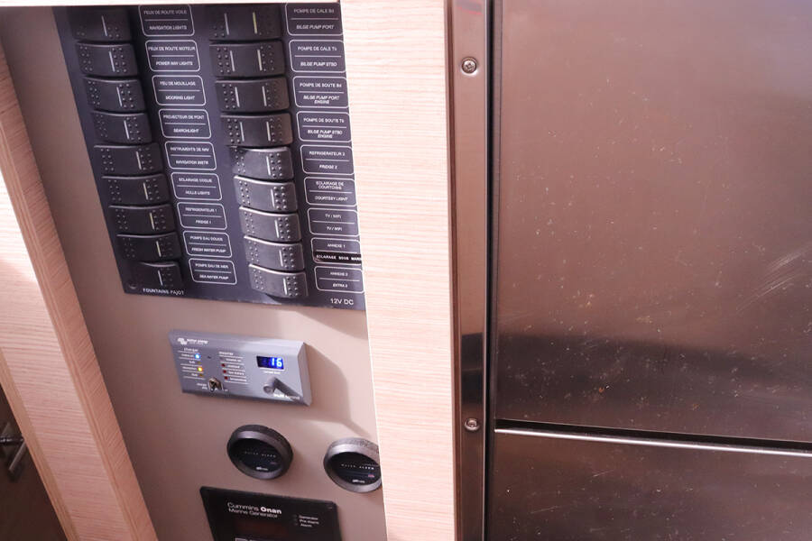 Fountaine Pajot Tanna 47 No Shoes_X