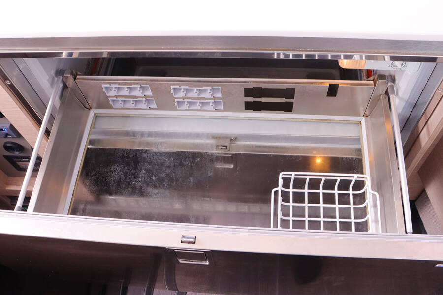 Fountaine Pajot Tanna 47 No Shoes_X