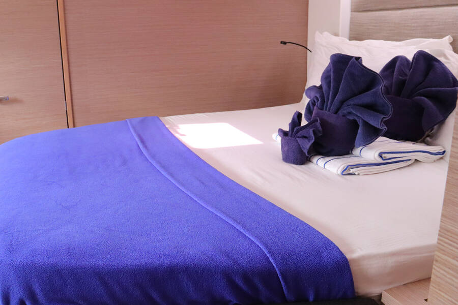 Fountaine Pajot Tanna 47 No Shoes_X